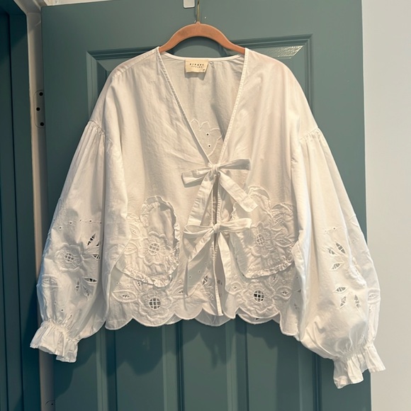 Sissel Edelbo Maibritt White Bow Tie Top O/S - Picture 8 of 14